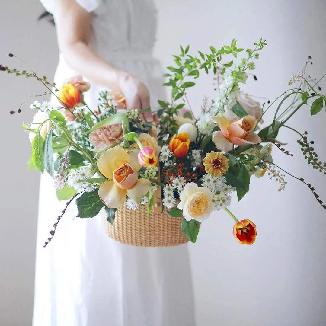 博思花藝婚慶教育，婚慶培訓(xùn)，花藝培訓(xùn)，插花培訓(xùn)，花藝師培訓(xùn)，主持人培訓(xùn)，商務(wù)主持人培訓(xùn)，花店運(yùn)營培訓(xùn)，花店全系統(tǒng)營銷，小白開花店，小白學(xué)主持，金璽棠婚慶酒店，金璽棠總部，鄭州金麻雀教育科技有限公司