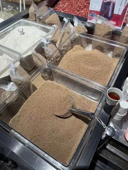 博思花藝婚慶教育，婚慶培訓(xùn)，花藝培訓(xùn)，插花培訓(xùn)，花藝師培訓(xùn)，主持人培訓(xùn)，商務(wù)主持人培訓(xùn)，花店運(yùn)營培訓(xùn)，花店全系統(tǒng)營銷，小白開花店，小白學(xué)主持，金璽棠婚慶酒店，金璽棠總部，鄭州金麻雀教育科技有限公司