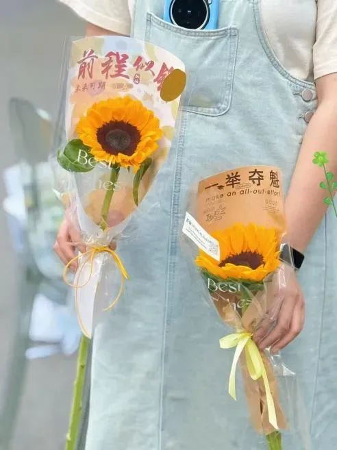 博思花藝婚慶教育，婚慶培訓(xùn)，花藝培訓(xùn)，插花培訓(xùn)，花藝師培訓(xùn)，主持人培訓(xùn)，商務(wù)主持人培訓(xùn)，花店運(yùn)營培訓(xùn)，花店全系統(tǒng)營銷，小白開花店，小白學(xué)主持，金璽棠婚慶酒店，金璽棠總部，鄭州金麻雀教育科技有限公司